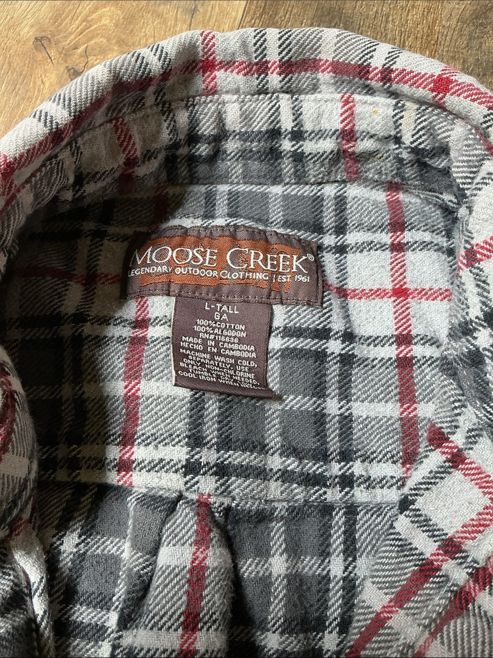 Moose Creek Men’s Flannel Button-Down Shirt - Gray & Red - Picture 2 of 5